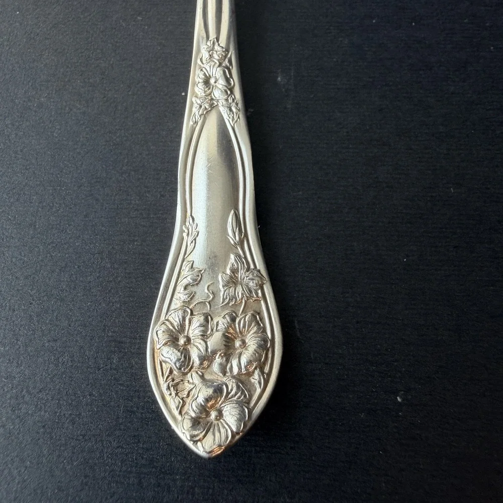 FAIRFIELD One Pansy Floral Seafood Cocktail Fork Silver Plate 1913